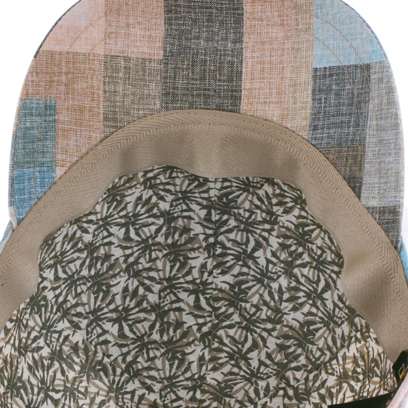 Casquette baseball en patchwork de tissu. Fermeture avec clip en laito