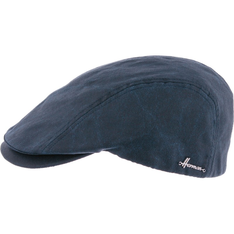 Casquette plate en fausse croute de cuir