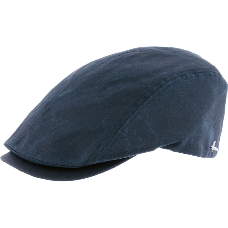 Casquette plate en fausse croute de cuir