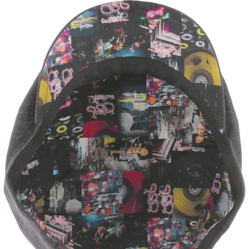 casquette avec tissu a motif sous la visiere