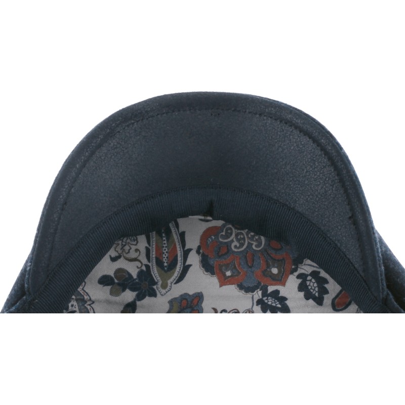 casquette avec visière en faux cuir