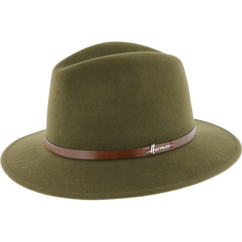 Large Brim felt hat with laether belt.