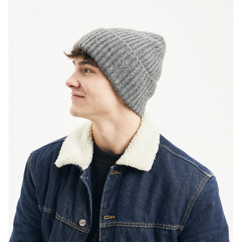 Plain ribbed adult beanie with cuff