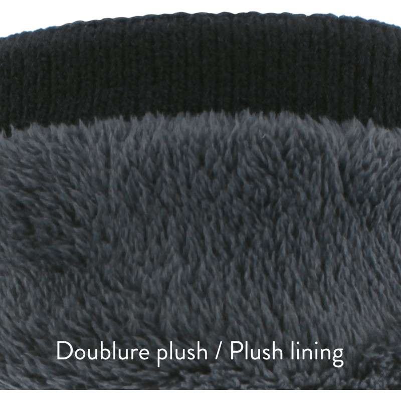 Adult cuffed beanie, tricolor decor, with interior plush