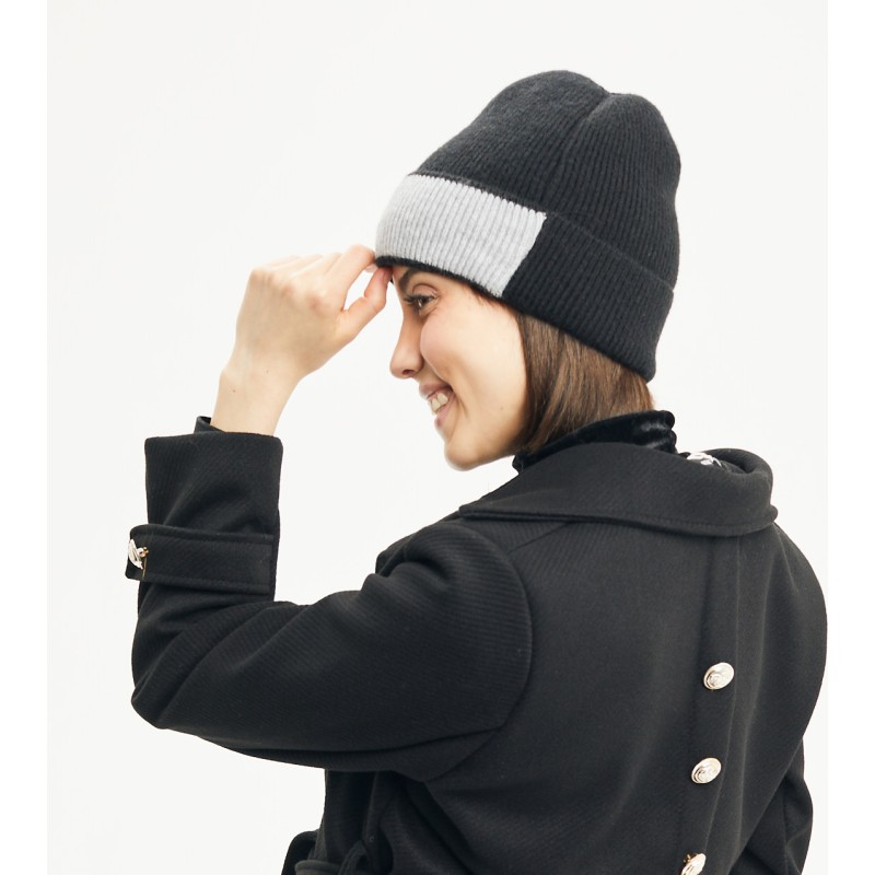 Adult cuffed beanie, two-tone decor, with interior plush