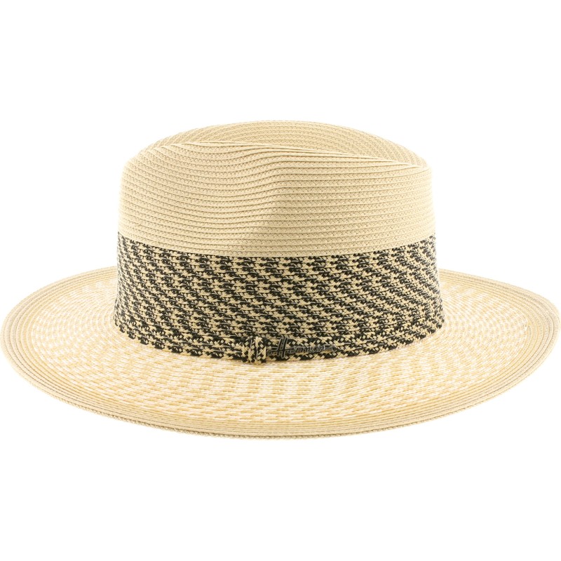 Large brim hat, crushable and waeterproof. With UPF 50 sun protection